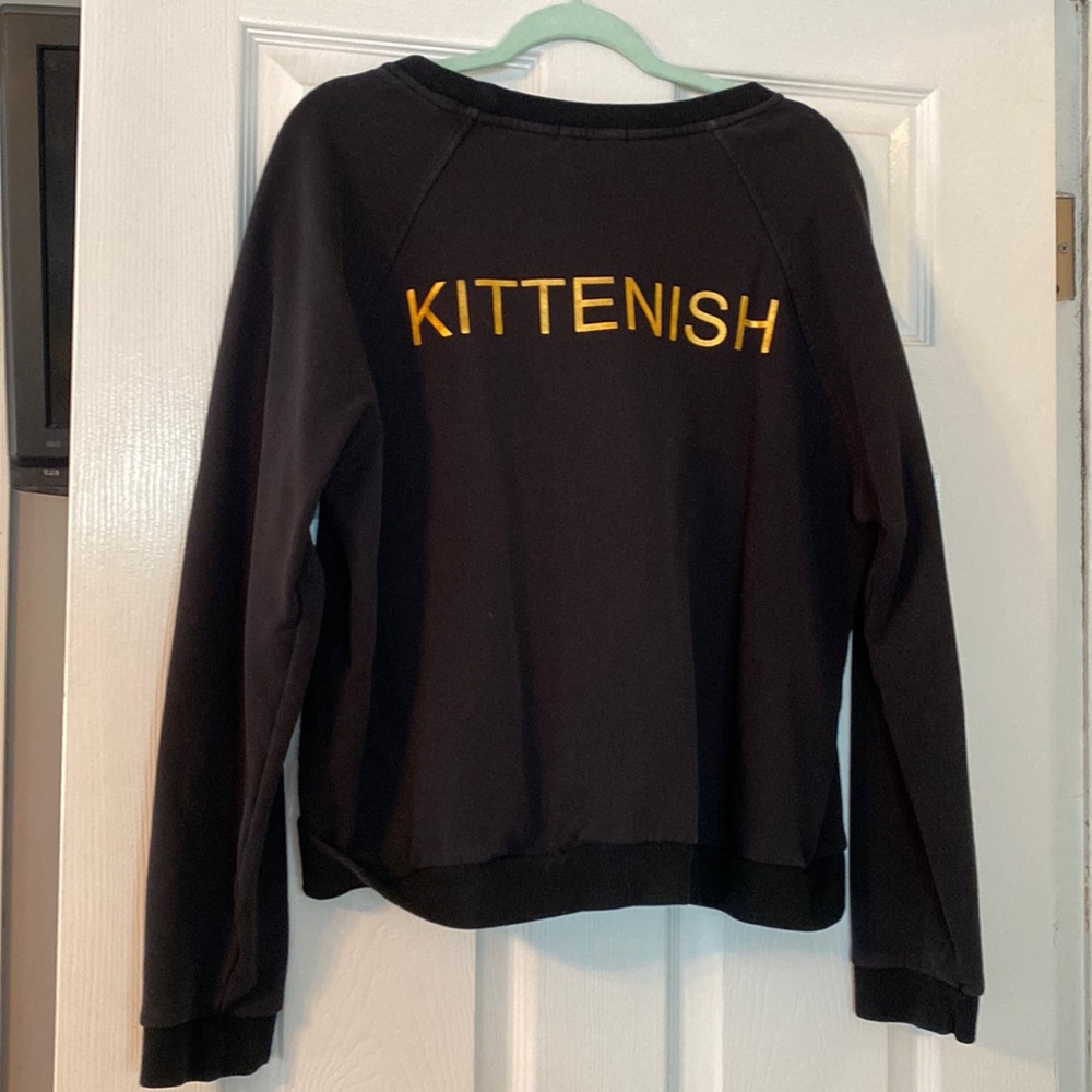 Kittenish crewneck